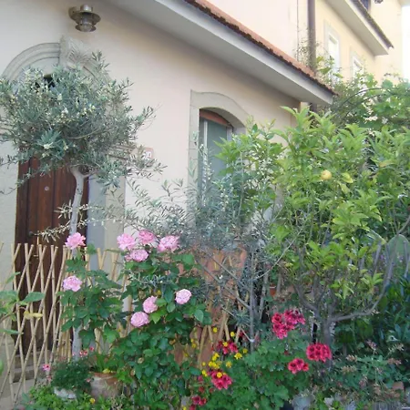 Feriehus Casa Vulcano Rodi