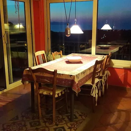 Casa Vulcano Holiday home Rodi